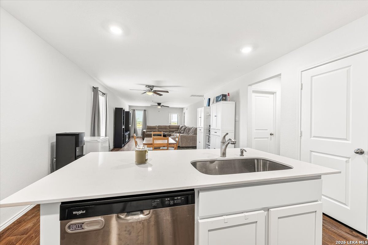 1675 House Finch Drive San Antonio TX 78253