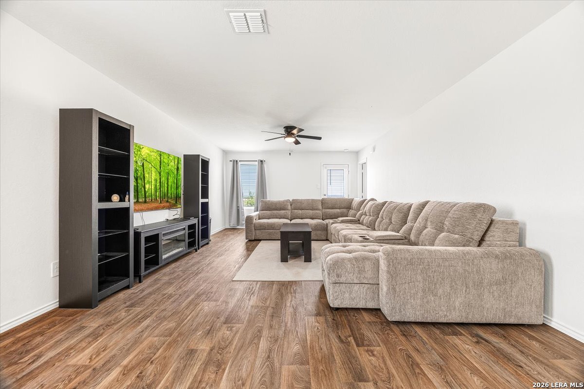 1675 House Finch Drive San Antonio TX 78253