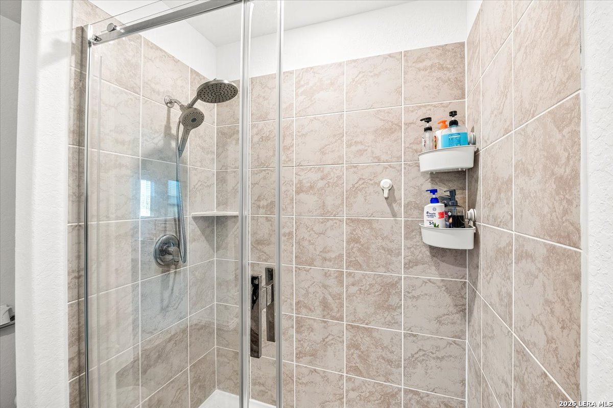 1675 House Finch Drive San Antonio TX 78253