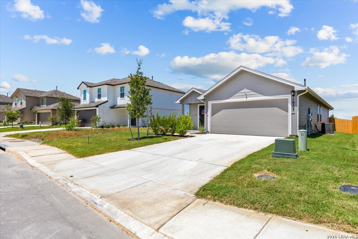 1675 House Finch Drive San Antonio TX 78253
