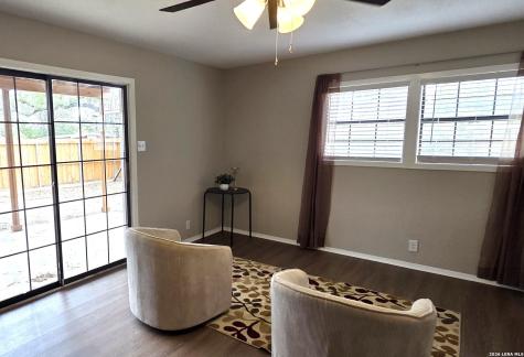 1385 Pebble Beach Road Lakehills TX 78063
