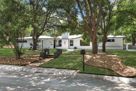 204 Gardenview Castle Hills TX 78213