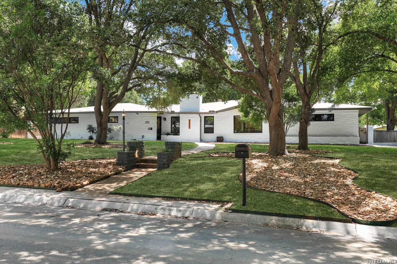 204 Gardenview Castle Hills TX 78213