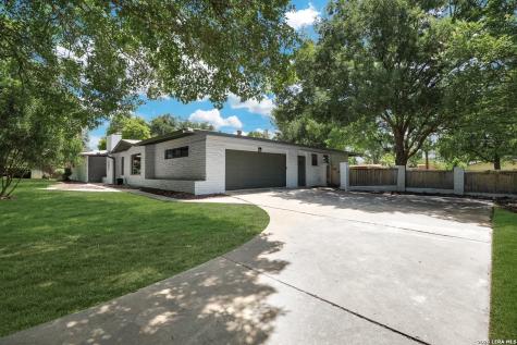 204 Gardenview Castle Hills TX 78213