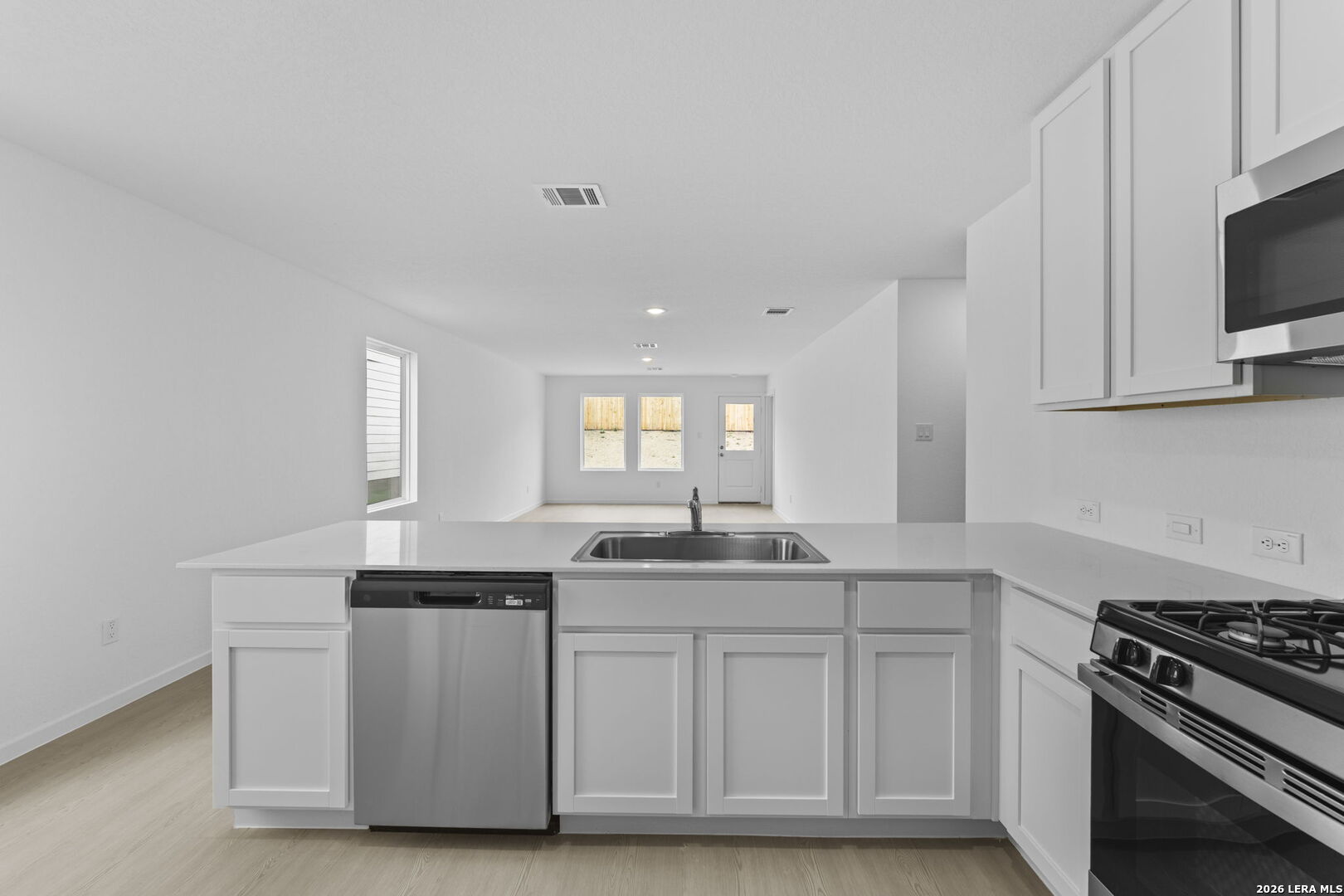 14915 Warwick Shire San Antonio TX 78254