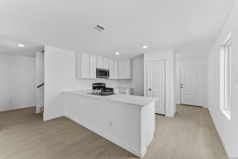 14915 Warwick Shire San Antonio TX 78254