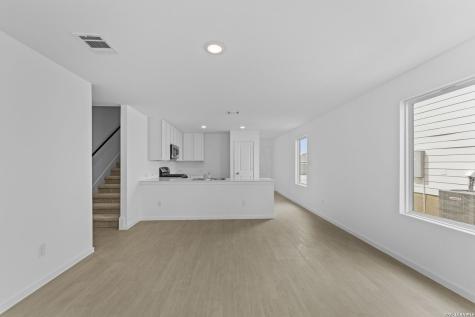 14915 Warwick Shire San Antonio TX 78254