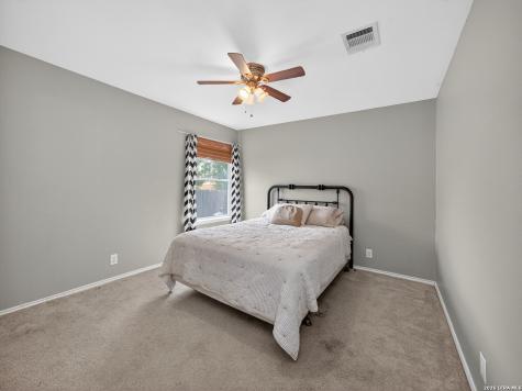 211 Starling Creek New Braunfels TX 78130