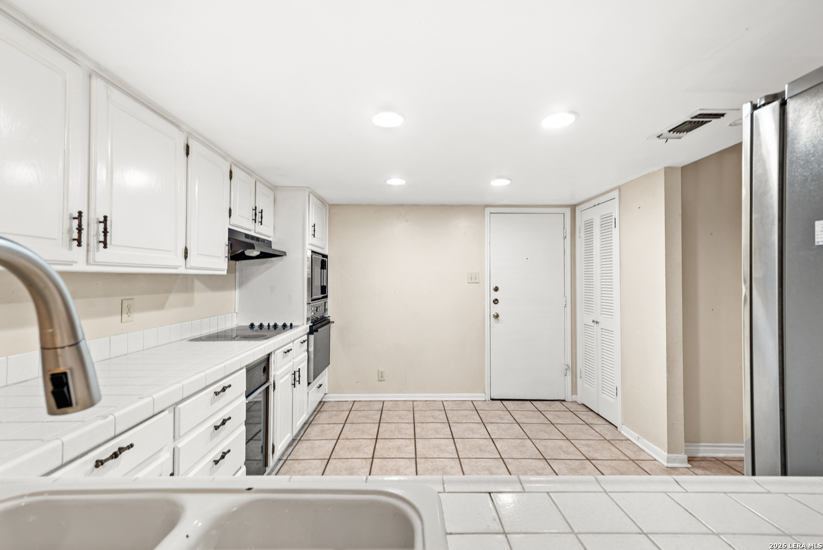 16710 Henderson Pass San Antonio TX 78232