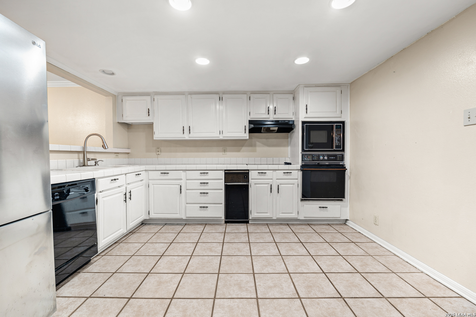 16710 Henderson Pass San Antonio TX 78232