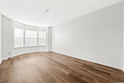 16710 Henderson Pass San Antonio TX 78232