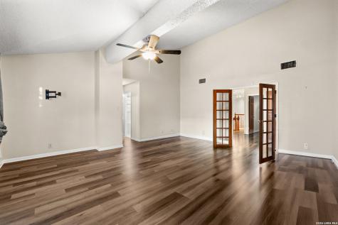 16710 Henderson Pass San Antonio TX 78232