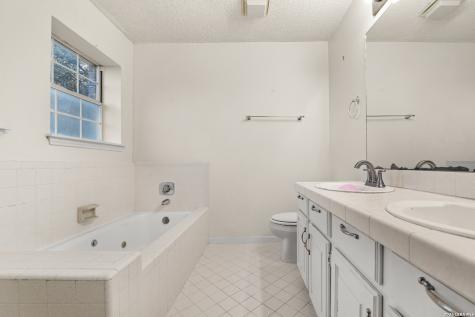 16710 Henderson Pass San Antonio TX 78232