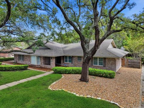105 Cobblestone Castle Hills TX 78213