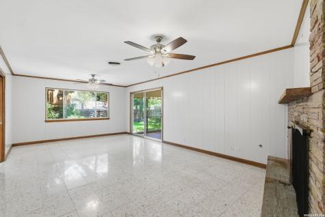105 Cobblestone Castle Hills TX 78213