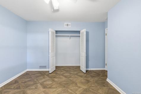 105 Cobblestone Castle Hills TX 78213