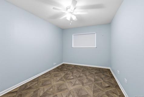 105 Cobblestone Castle Hills TX 78213