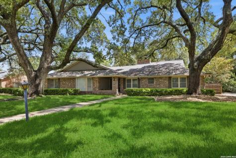 105 Cobblestone Castle Hills TX 78213