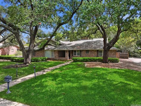 105 Cobblestone Castle Hills TX 78213