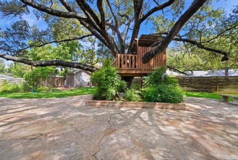 105 Cobblestone Castle Hills TX 78213