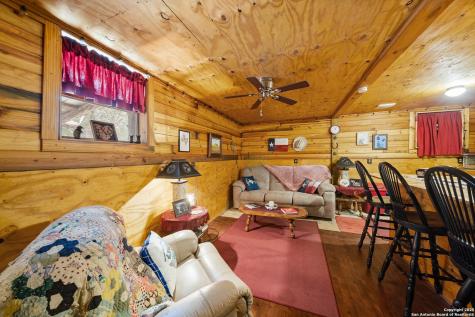 496 Cedarhill Drive Bandera TX 78003