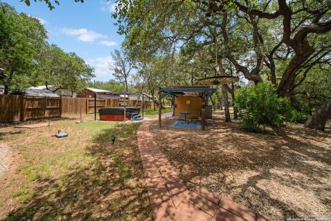 496 Cedarhill Drive Bandera TX 78003