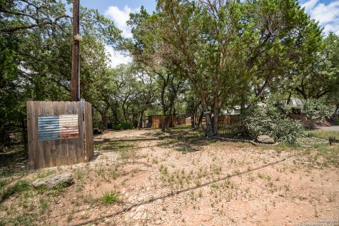 496 Cedarhill Drive Bandera TX 78003