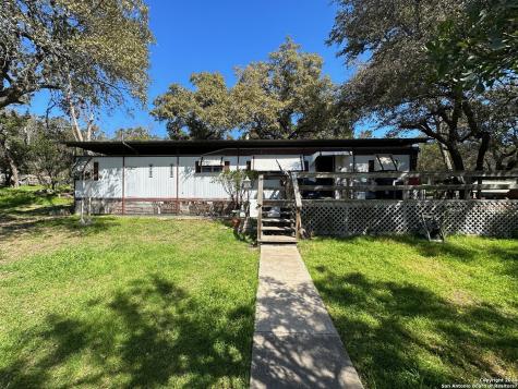 843 Grandview Bend Canyon Lake TX 78133