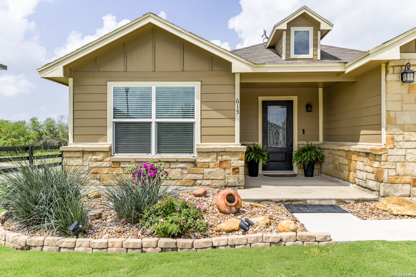 615 Cadena Loop Kenedy TX 78119