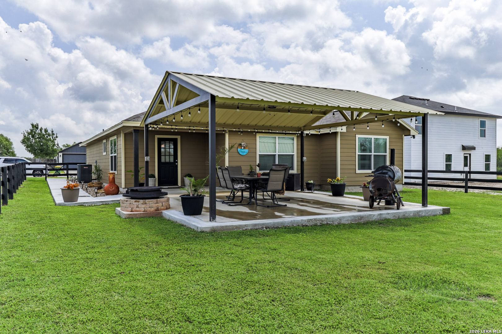 615 Cadena Loop Kenedy TX 78119