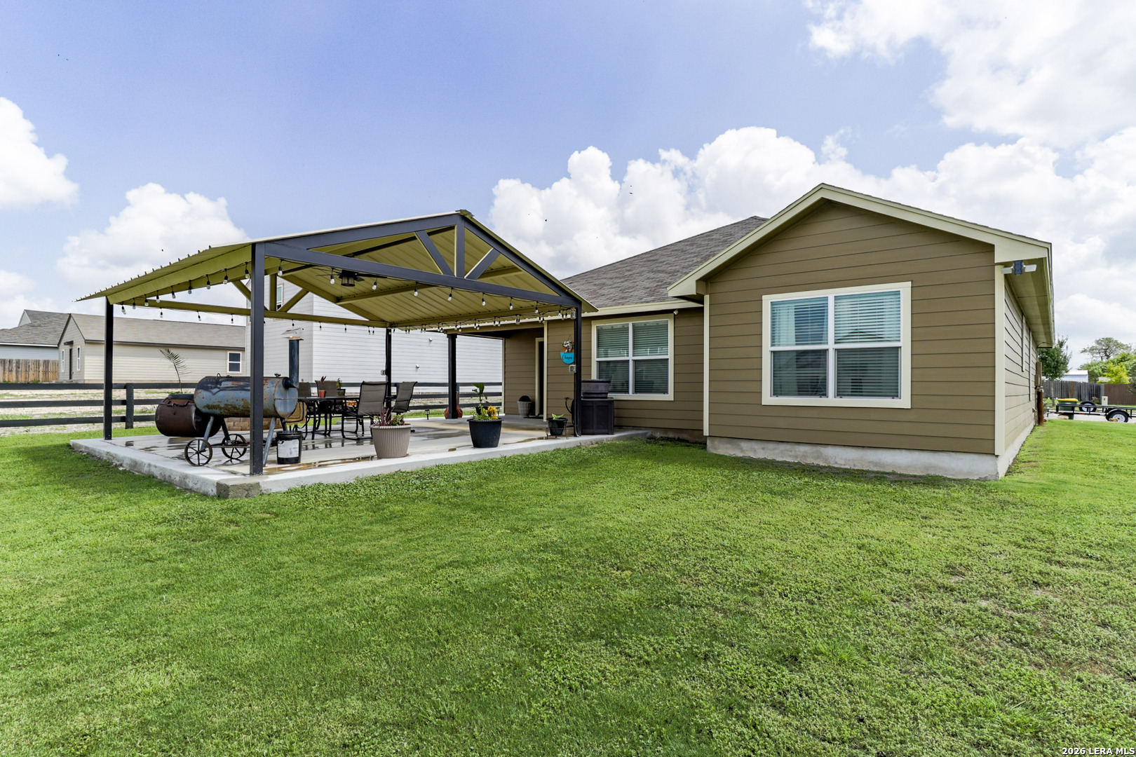 615 Cadena Loop Kenedy TX 78119