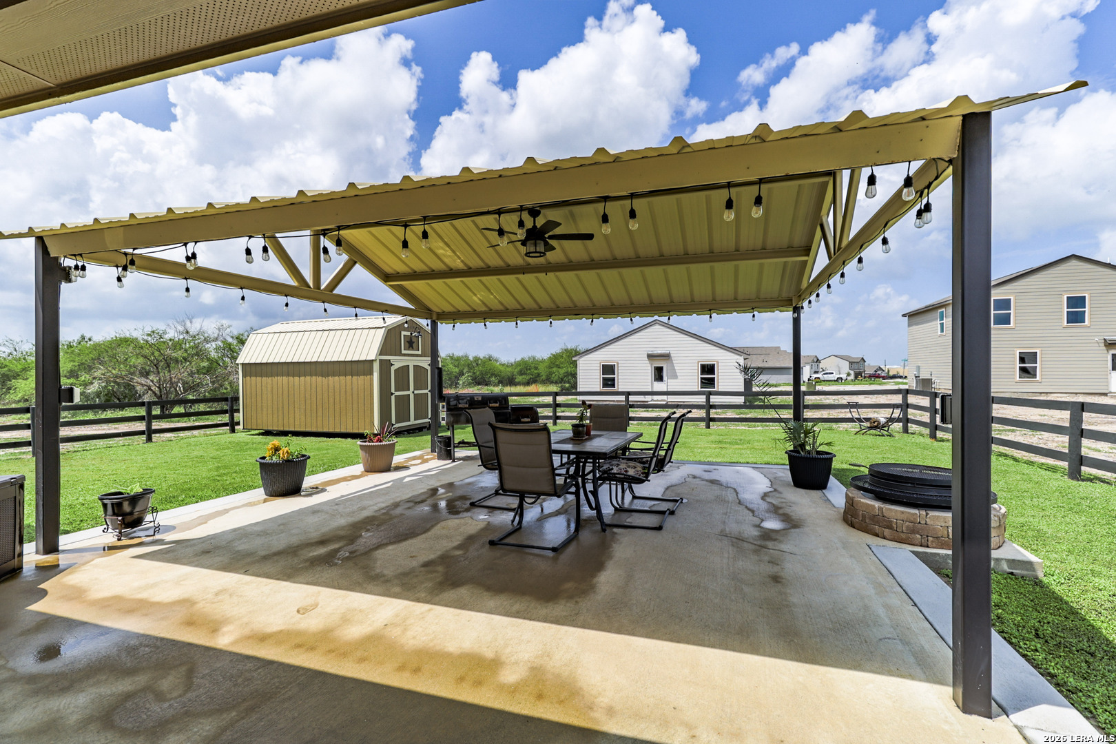 615 Cadena Loop Kenedy TX 78119
