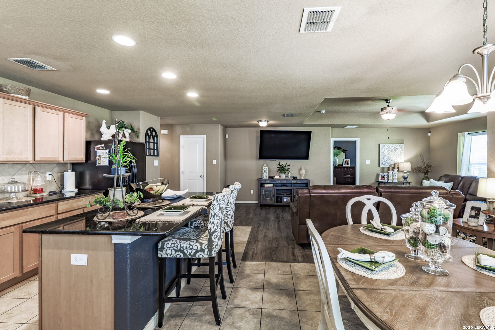 615 Cadena Loop Kenedy TX 78119