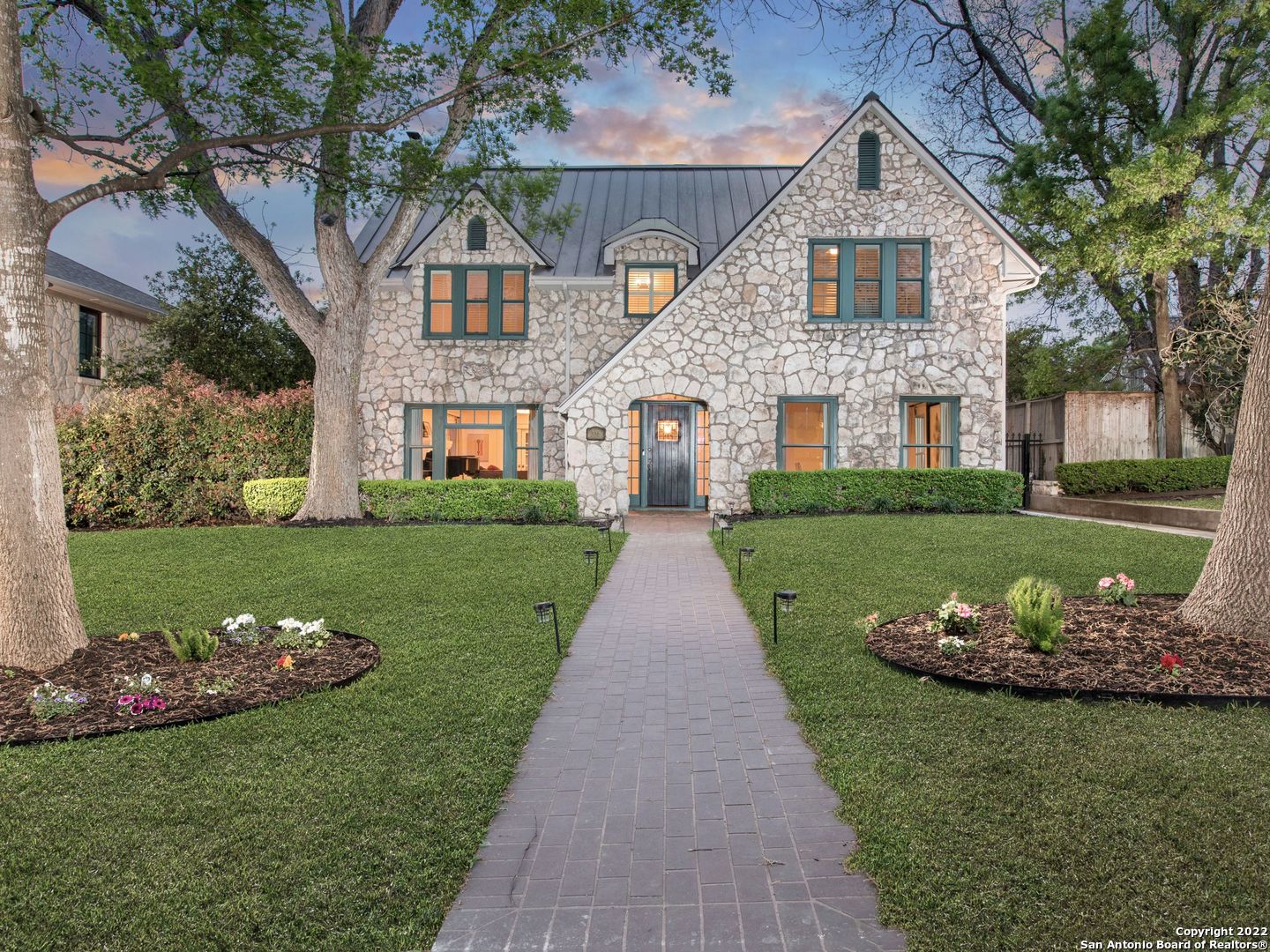 204 Parklane Drive Olmos Park TX 78212