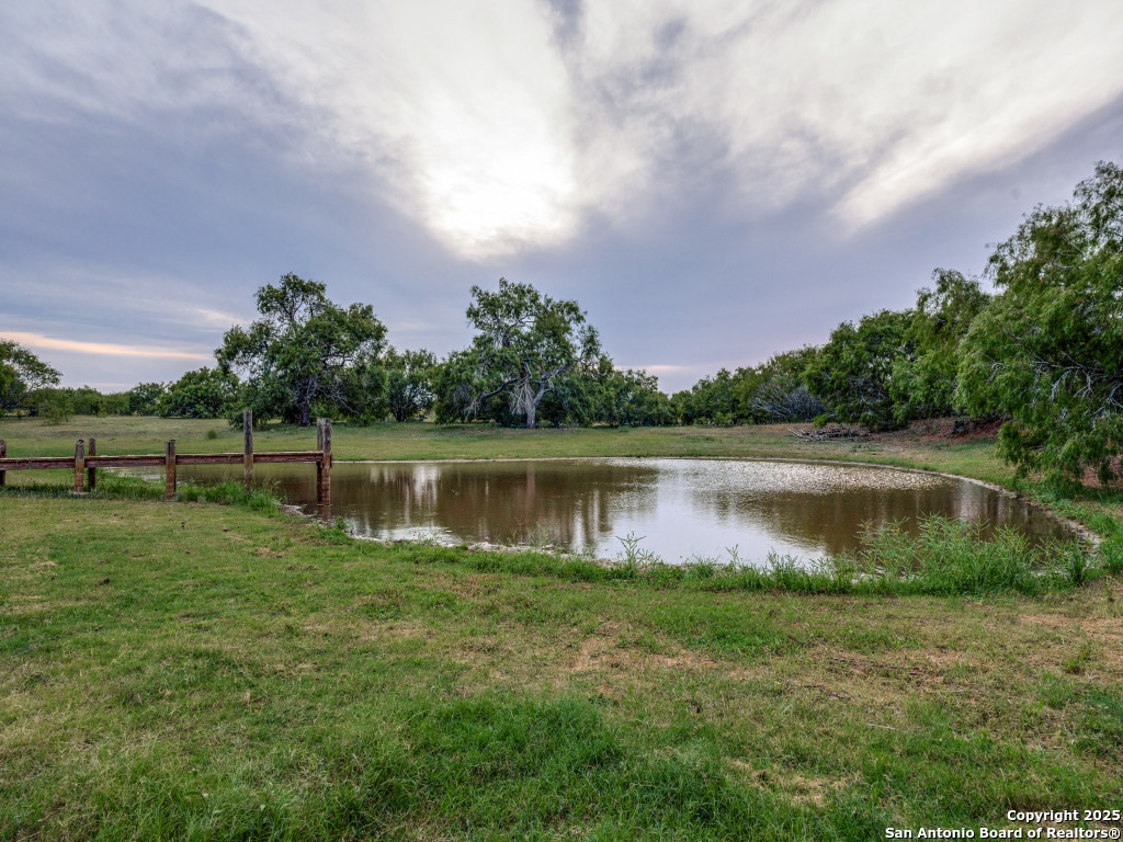 2831 County Road 430 Pleasanton TX 78064