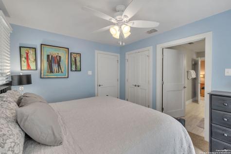 728 E Guenther Street San Antonio TX 78210