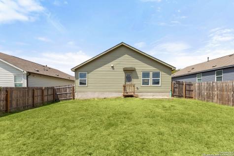 6830 Wolf Valley San Antonio TX 78242