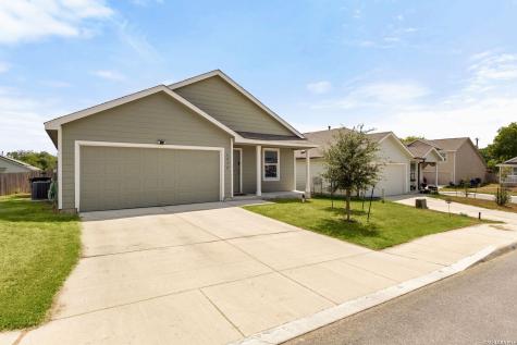 6830 Wolf Valley San Antonio TX 78242