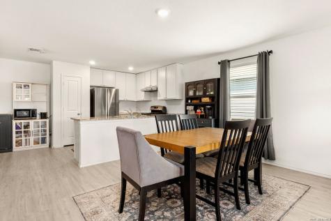 6830 Wolf Valley San Antonio TX 78242