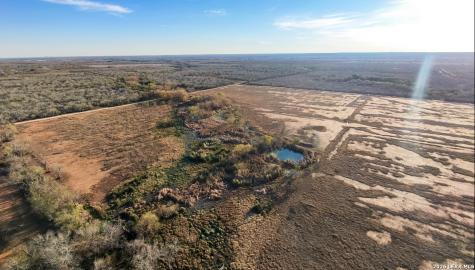 375 Bluntzer Road Jourdanton TX 78026