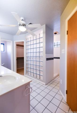 375 Bluntzer Road Jourdanton TX 78026