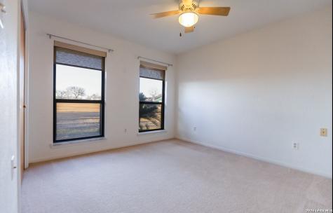 375 Bluntzer Road Jourdanton TX 78026