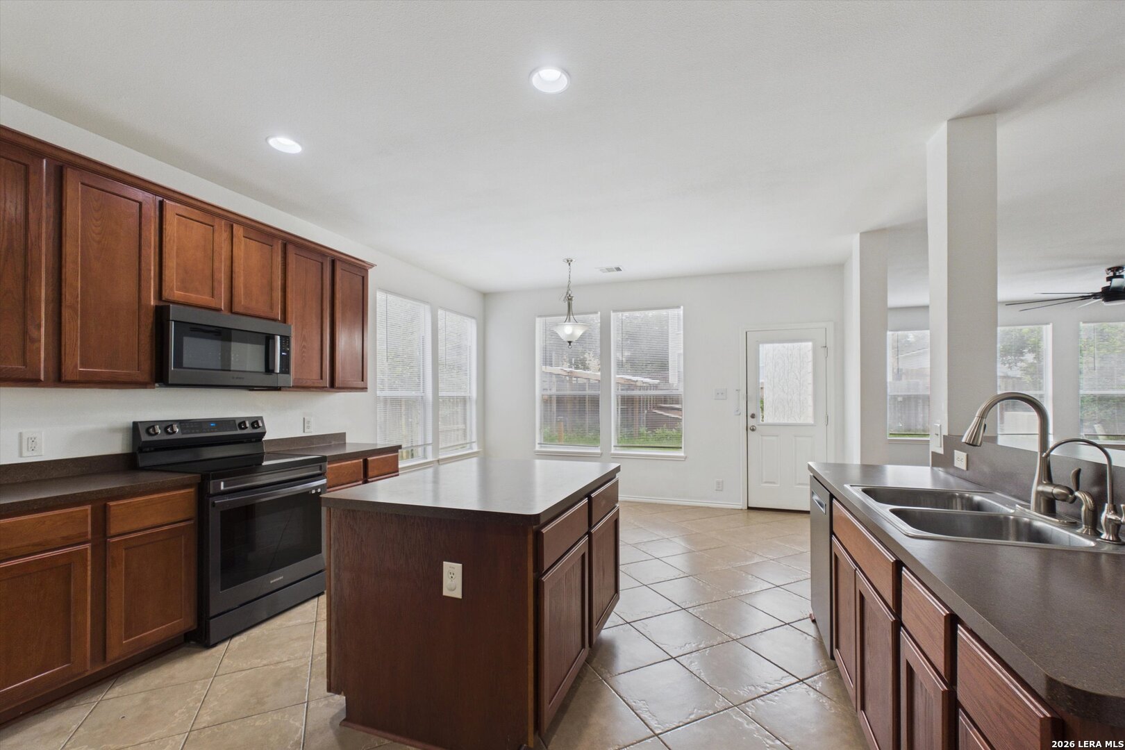 8719 Sarasota Woods San Antonio TX 78250