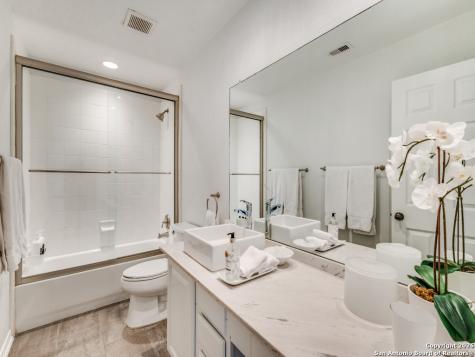 1403 Osnats Point San Antonio TX 78258