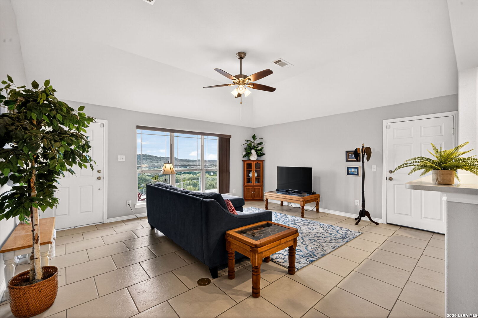 142 Harbour View Lakehills TX 78063
