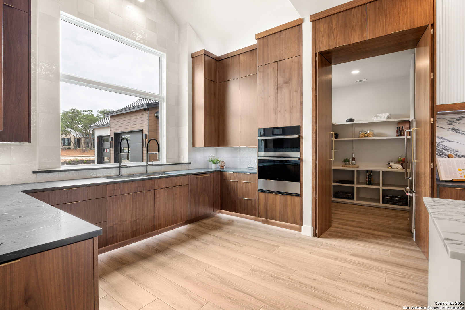 201 Easy Money Boerne TX 78006