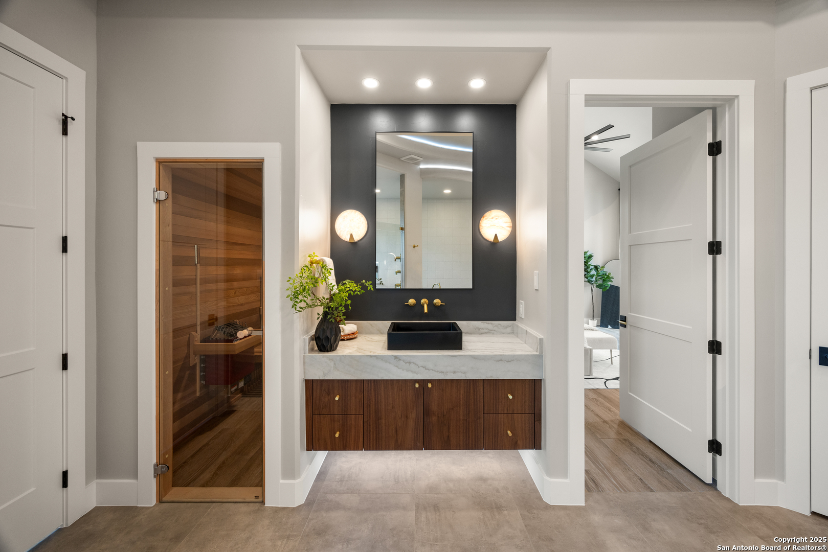 201 Easy Money Boerne TX 78006