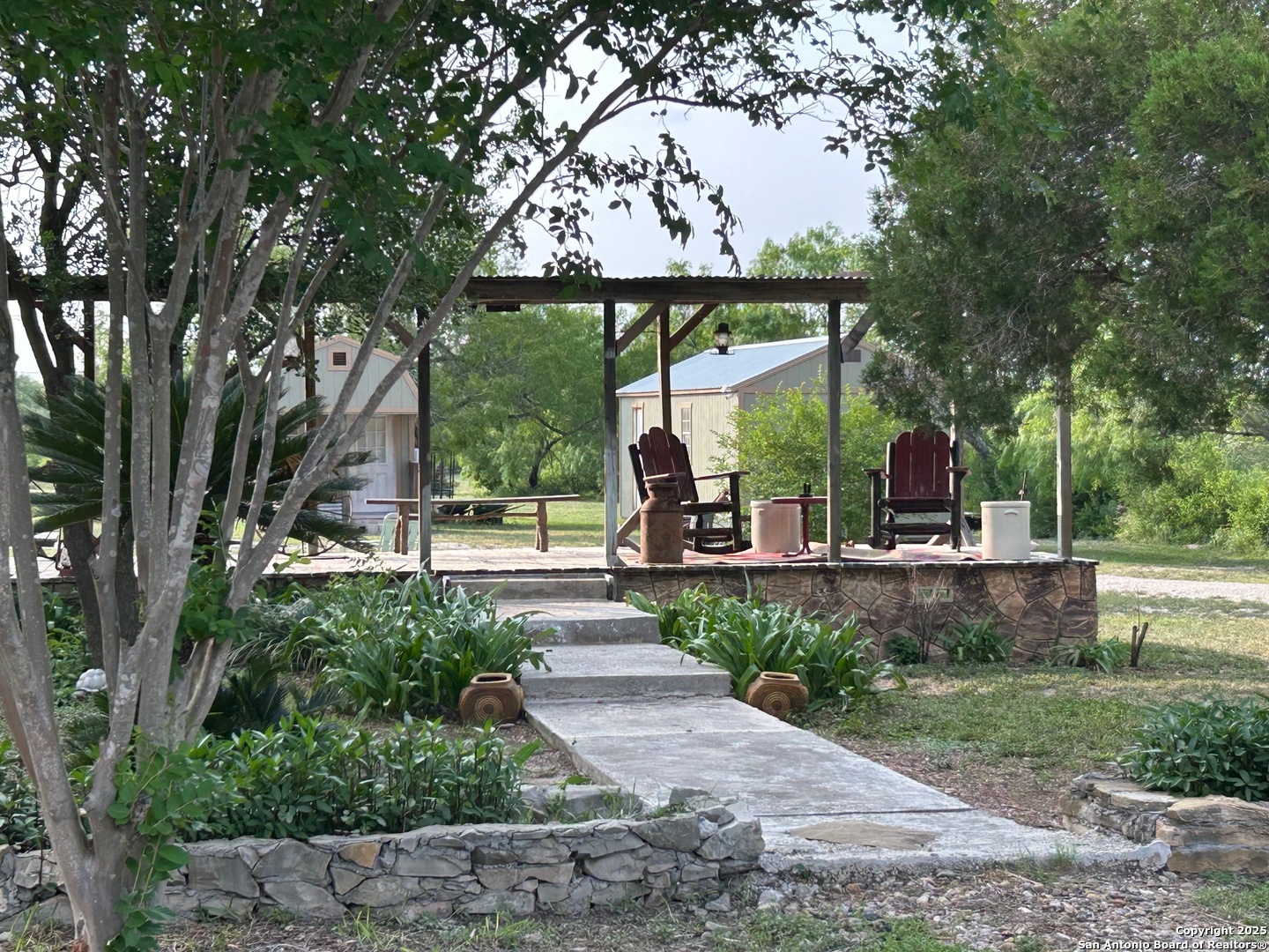 1616 Middle Road George West TX 78022