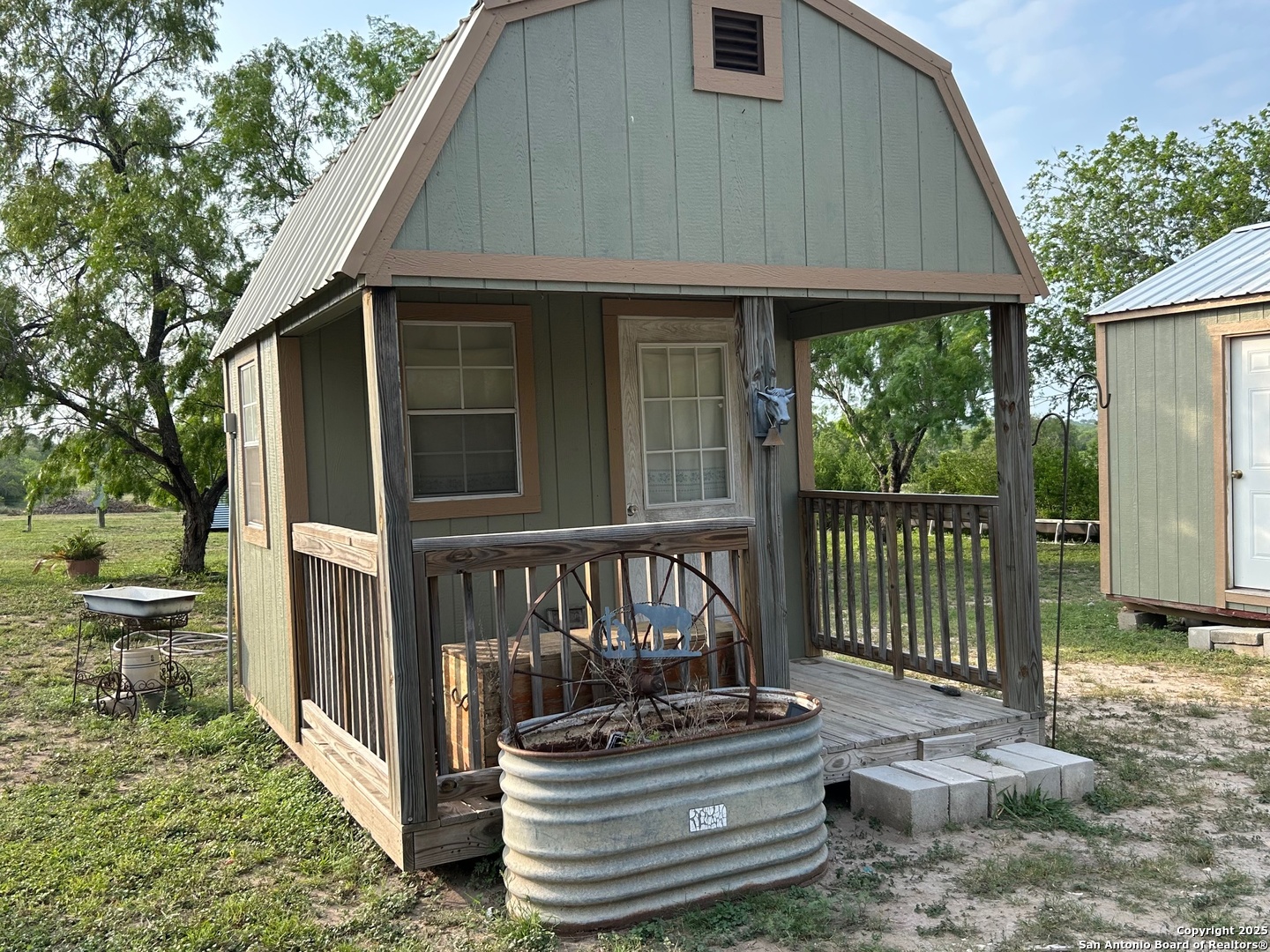 1616 Middle Road George West TX 78022