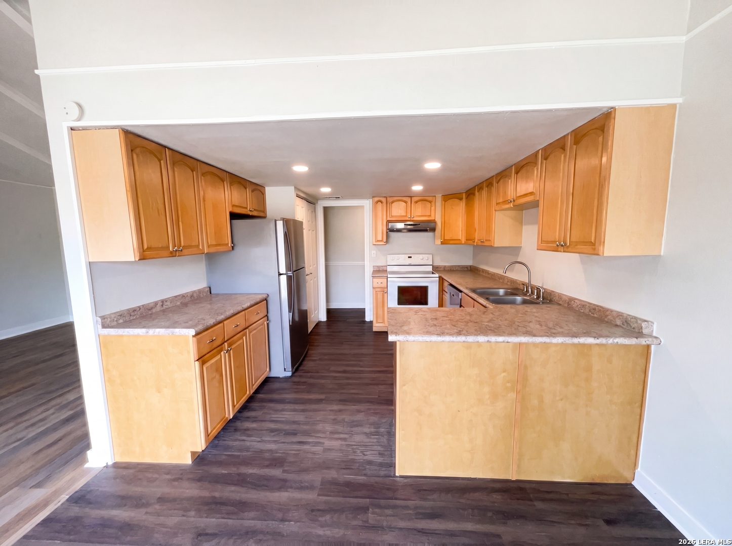 1154 S Ellison Drive San Antonio TX 78245